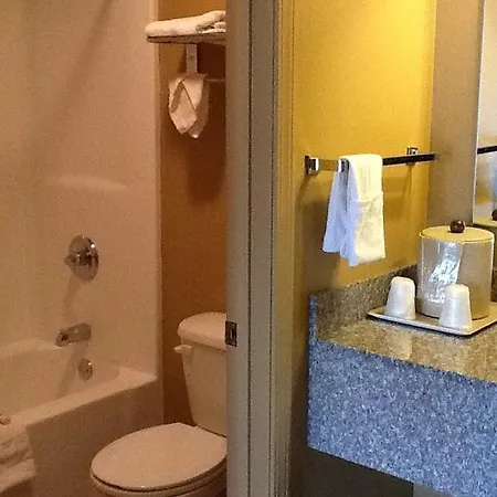 Caronoda Motel Central City Room photo